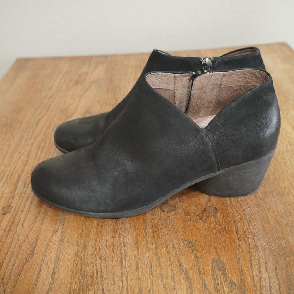 Dansko Women Black Leather Ankle Boots V-Cut Zipper Block Heel Booties Size 41 - Picture 6 of 9